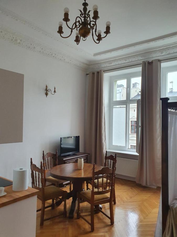 Prestige Aparthotel Piotrkowska 82 - Wyjatkowy Widok Na Deptak Łódź Exteriör bild