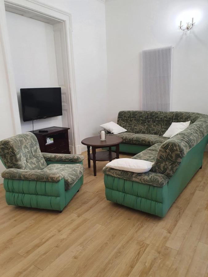 Prestige Aparthotel Piotrkowska 82 - Wyjatkowy Widok Na Deptak Łódź Exteriör bild